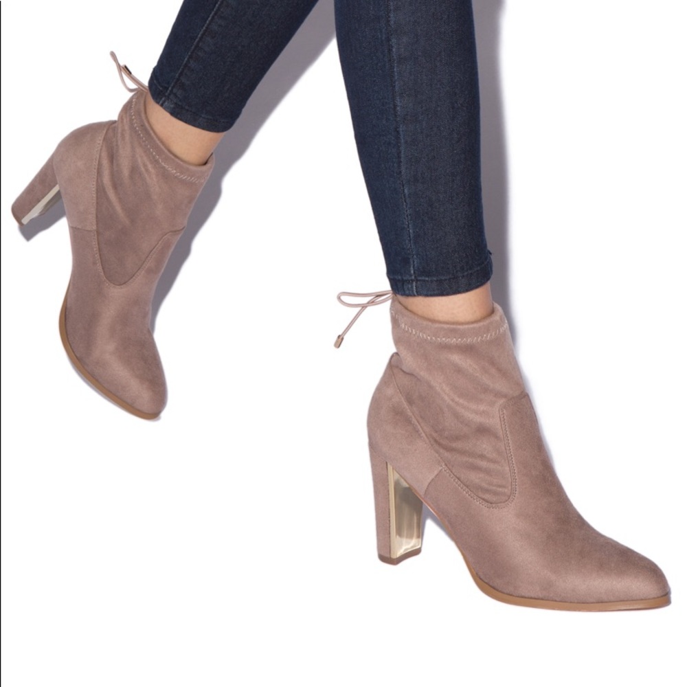 Taupe Heels Size 8